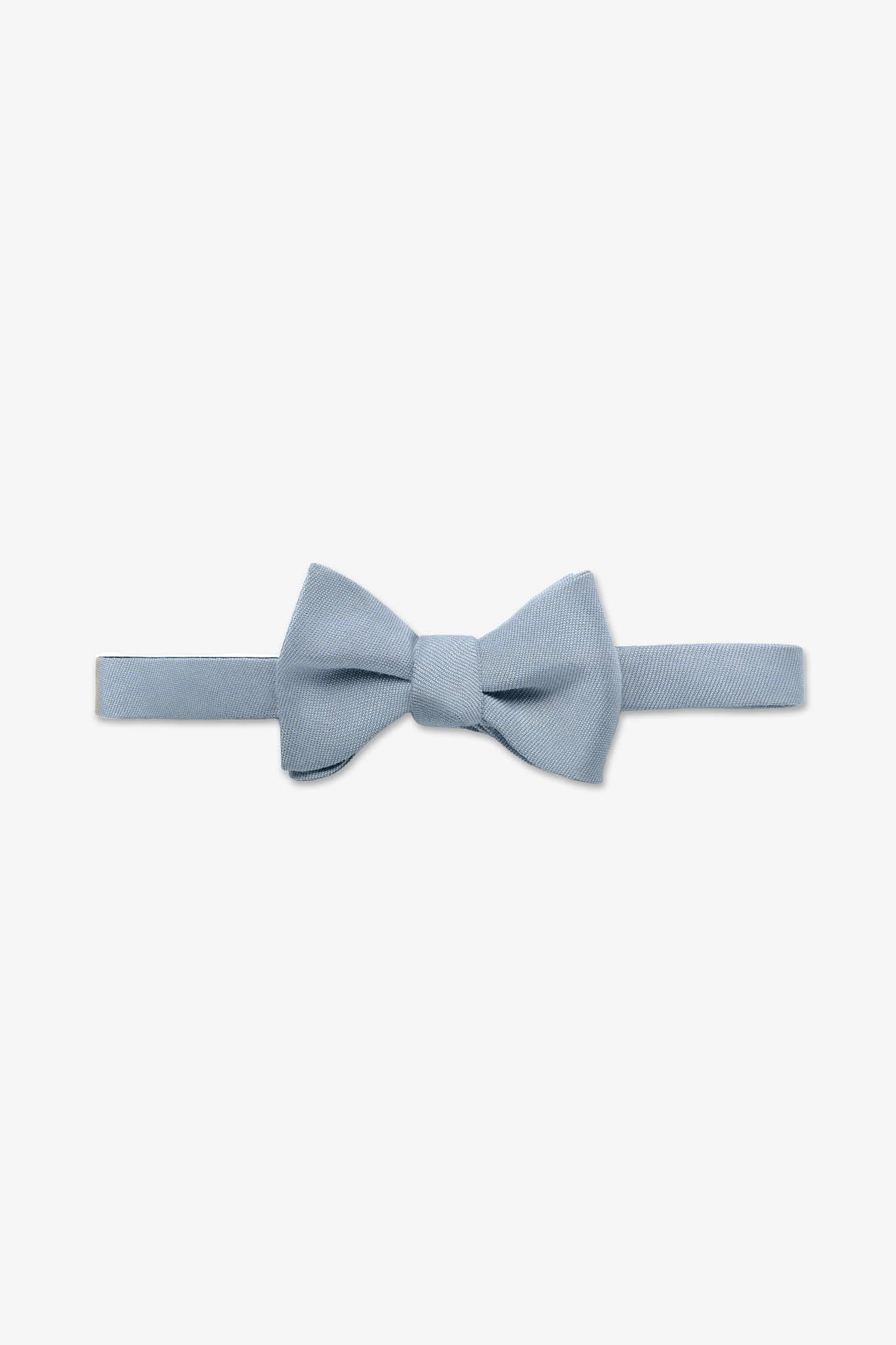 Men's Ice Blue Bow Tie for Weddings & Formal Events | Daniel