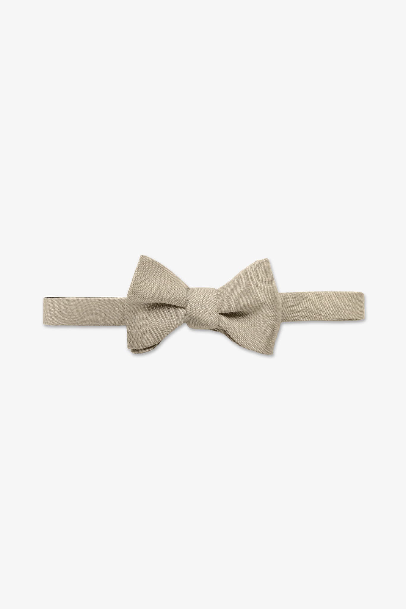Neutral Champagne Bow Tie for Weddings & Formal Events | Daniel