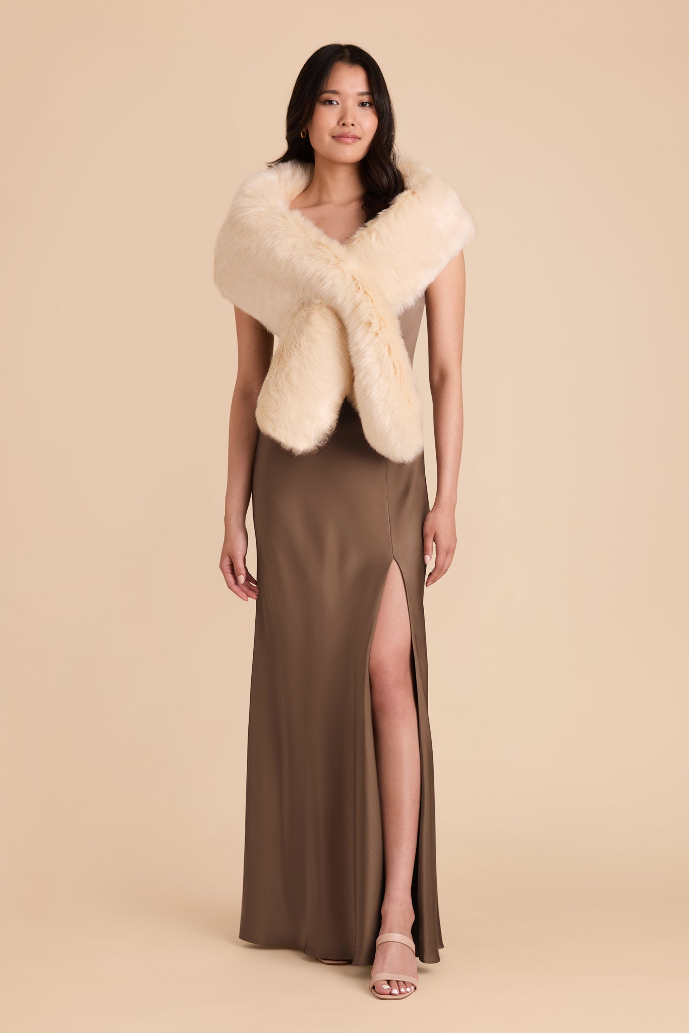 Beige Faux Fur Stole for Winter Weddings | Hudson