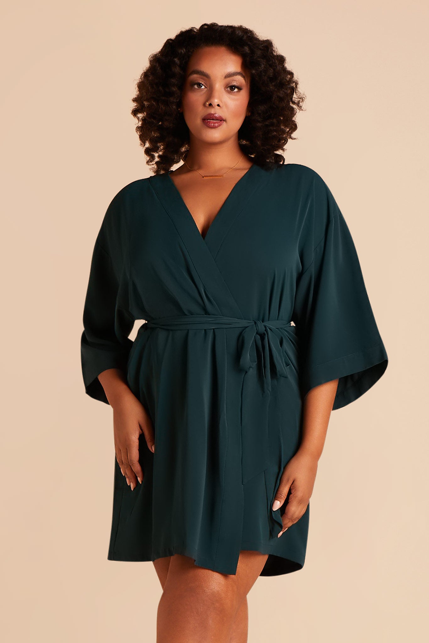 Minimalist Bridesmaid Robe in Emerald | Karen Robe