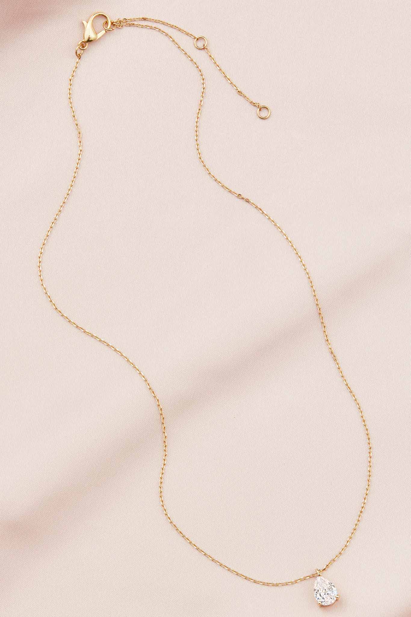 Minimalist Gold Pendant Necklace | Montpellier